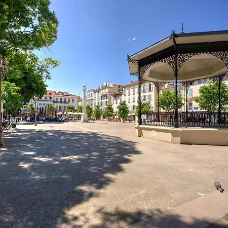 Duplex Mezzanine Near Shops&cafes Appartamento Antibes