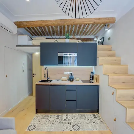 Duplex Mezzanine Near Shops&cafes